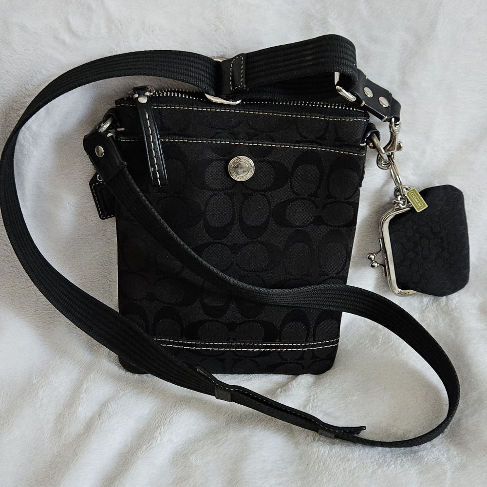 Coach Signature crossbody and VINTAGE RARE Mini kisslock bag charm #10250 2-FER